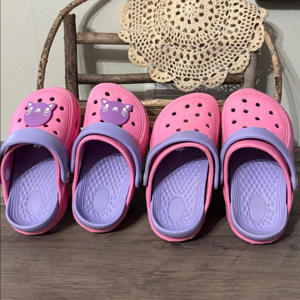 PRE OWNED Toddler Pink & Purple Clogs 150 MM CONVERTS TYPICALLY TO 7.5-8